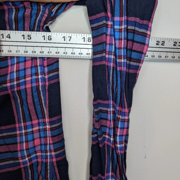 GAP Pink Blue Red White Button Down Flannel Top XS Woman - Picture 6 of 9